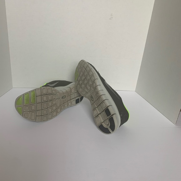 ‼️SOLD‼️ Reflector Nike H2O Repel Sneakers - Picture 4 of 7